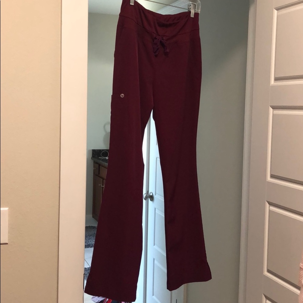 Wine barco one scrub bottoms